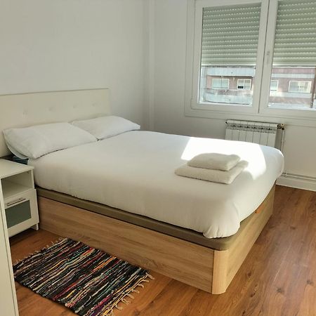 Encantador Piso De 3 Dormitorios En Vigo Bagian luar foto